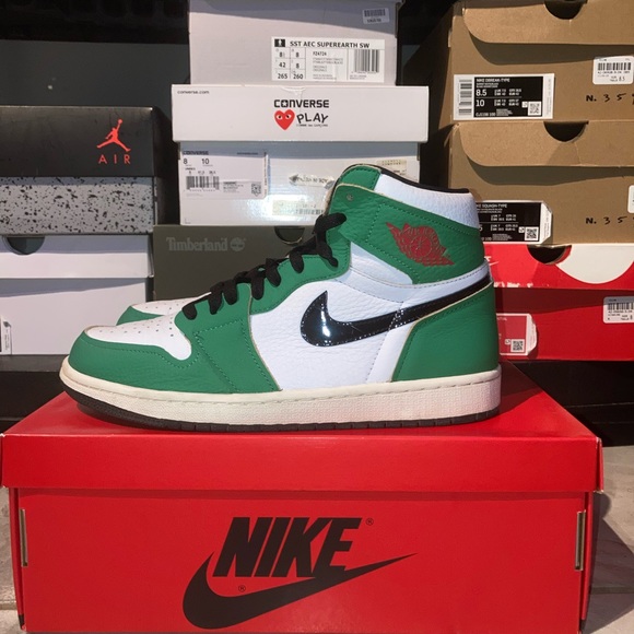 Nike Air Jordan 1 Lucky Green - Picture 2 of 4